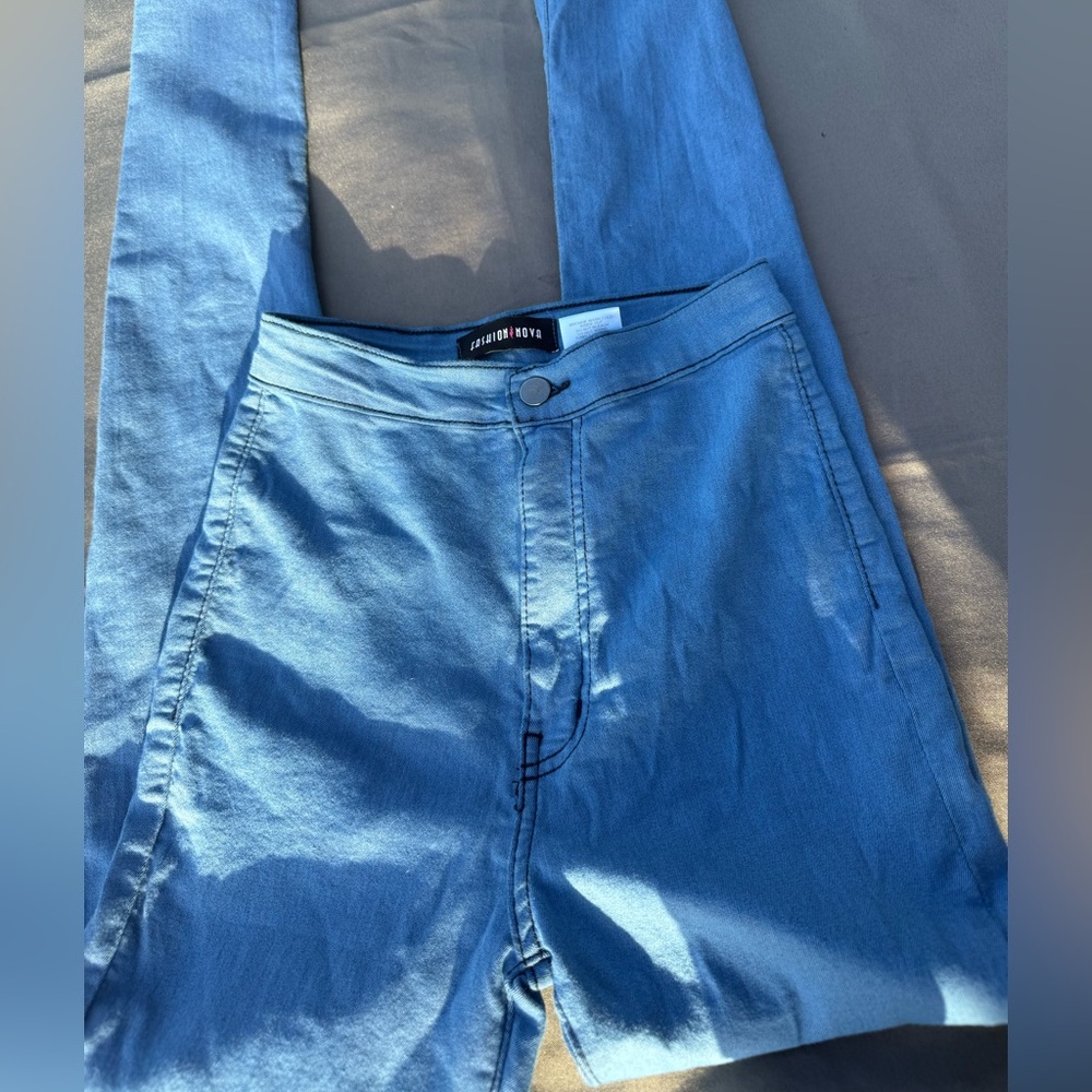 Stretch high waisted jeans these fit as a size small